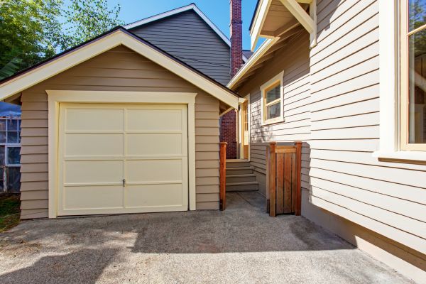 Cost of Garage Siding Replacement in Columbus